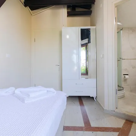 Hayalbaz فندق مبيت وإفطار إزمير