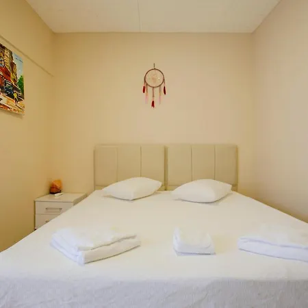 فندق مبيت وإفطار Hayalbaz 3*